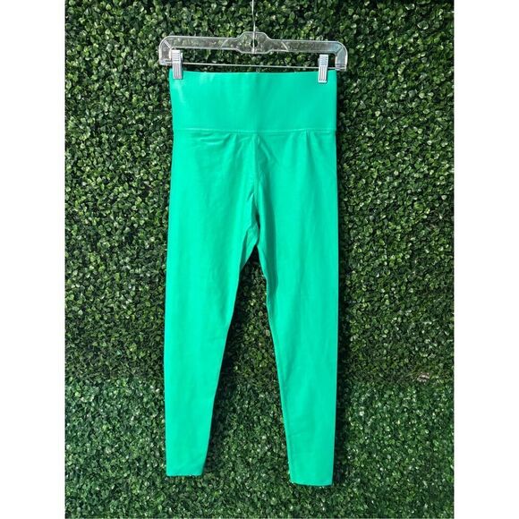 Carbon 38 Kelly Green NWOT Takara Shine Legging Size Small - Picture 1 of 2